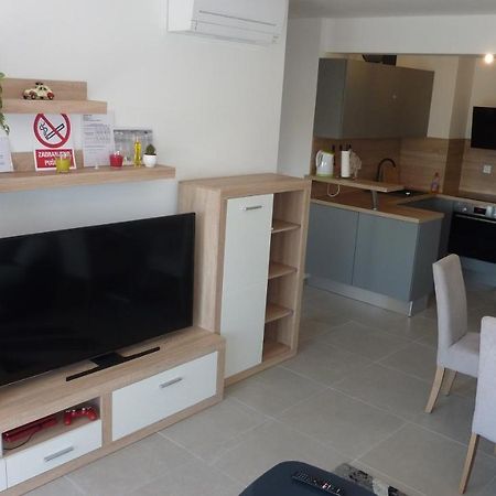 Apartment Jere With Private Parking Zadar Eksteriør billede