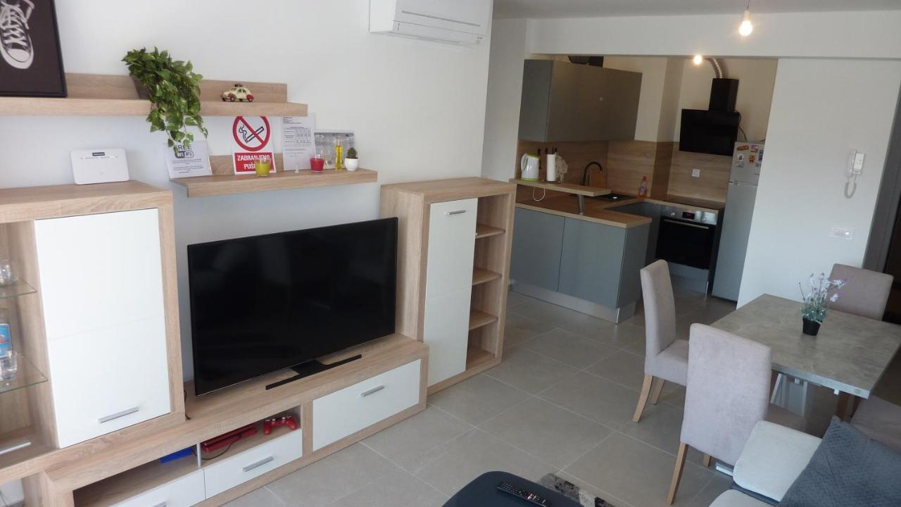 Apartment Jere With Private Parking Zadar Eksteriør billede